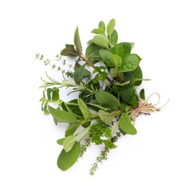 Beyaz arka planda izole edilmiş baharat bitkisi. Üst Manzara. Düz uzanma deseni.