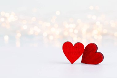 Kırmızı kalpli sevgililer günü arkaplanı. Büyük kartlar.