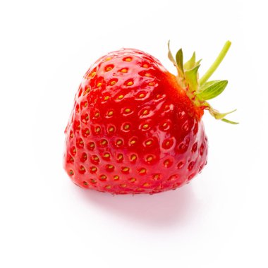 İzole edilmiş çilek. Tek çilekli meyve beyaz arkaplanda izole edilmiş, kırpma yolu ile - resim