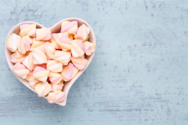 Fotokopi alanı olan renkli marşmelovlar. Üst Manzara. Düz yatıyordu. 