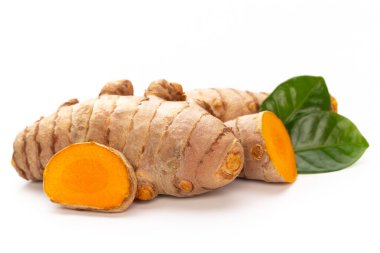 Zerdeçal, Curcuma longa Linn, rizom beyaz arkaplanda izole.