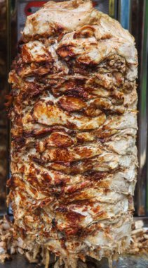 açık bir kafede kebap