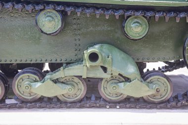 T-26 hafif Sovyet tankını destekleyenler.