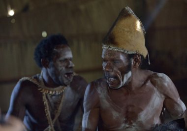 Asmat kabilesi erkeklerden