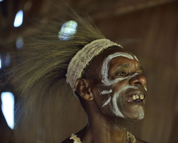 Man uit de stam van de Asmat — Stockfoto