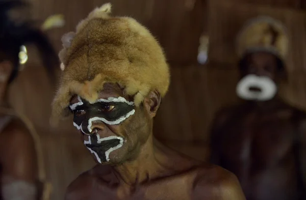 Hombres de la tribu de Asmat — Foto de Stock