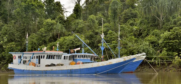 Navio mercante tradicional indonésio — Fotografia de Stock