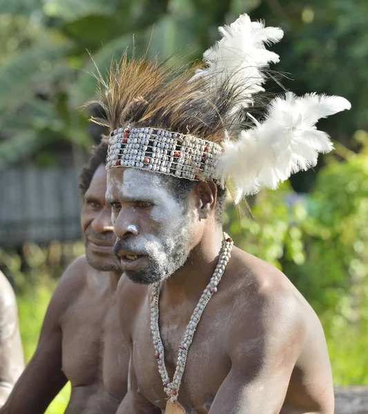 Head hunter of tribe of Asmat — Stock Photo, Image