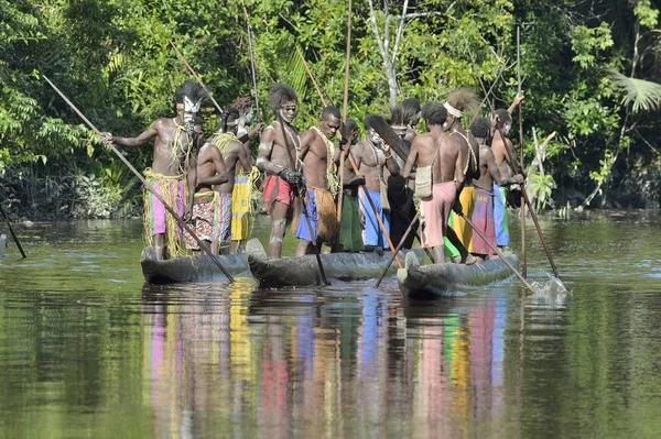 Kano Savaşı töreni Asmat insan