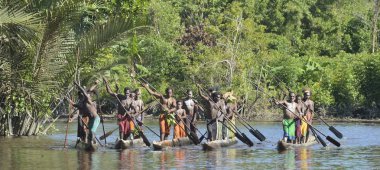 Kano Savaşı töreni Asmat insan