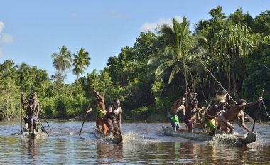 Kano Savaşı töreni Asmat insan