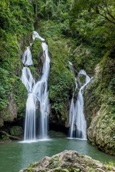 Waterfall in Topes de Collantes — Φωτογραφία Αρχείου