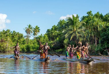 Kano Savaşı töreni Asmat insan