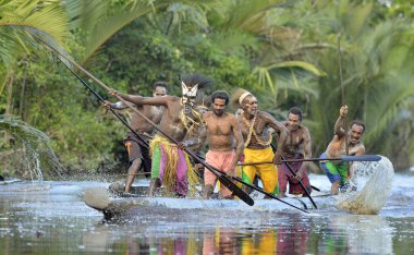 Kano Savaşı töreni Asmat insan