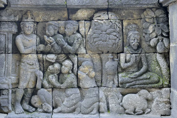 佛教雕刻救济的细节 — 图库照片