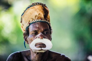 Asmat insanlar kabilesi adamdan 