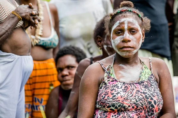 Papoea vrouwen uit Asmat stam — Stockfoto