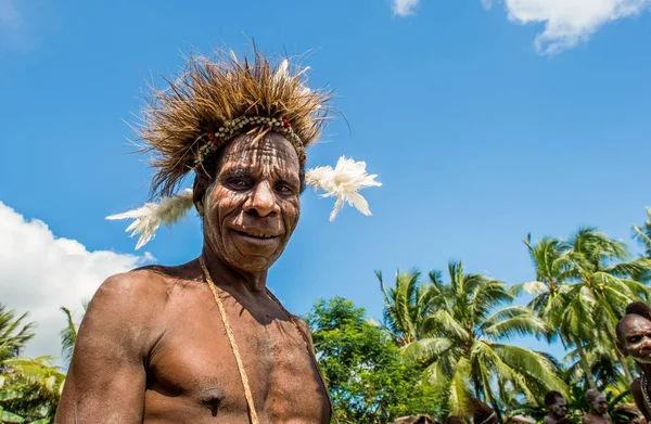 Youw Atsy Asmat 伊里安查亚再也 新几内亚 印度尼西亚 2016年5月23日 一个人从 Asmat 族人的肖像与仪式头饰 — 图库照片