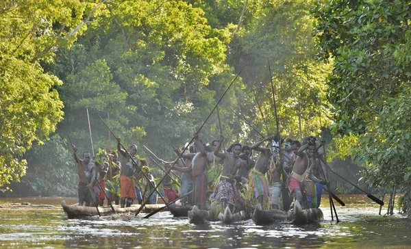 Indonezja Irian Jaya Asmat Prowincji Jow Village Maja Canoe Ceremonii — Zdjęcie stockowe