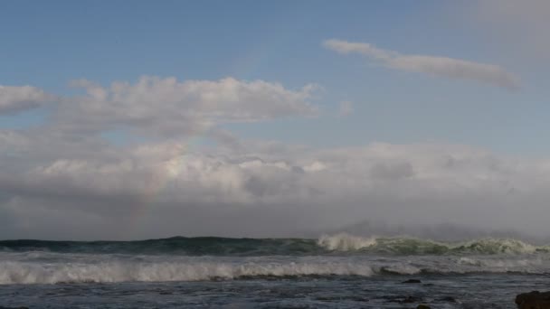 Nuvens Arco Íris Céu Sobre Oceano África Sul Baía Mossel — Vídeo de Stock