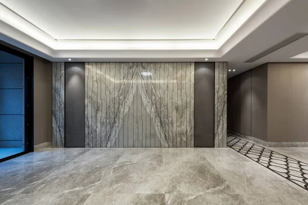 Quarto vazio com piso em mármore e decoração de parede — Fotografia de Stock