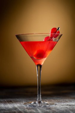 Çilekli Papatya Maritini