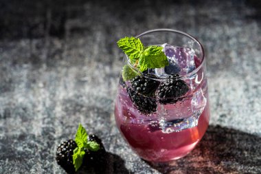 Berry Burlesque mocktail