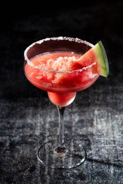 Karpuz, Margarita, kokteyl veya alkolsüz kokteyl.