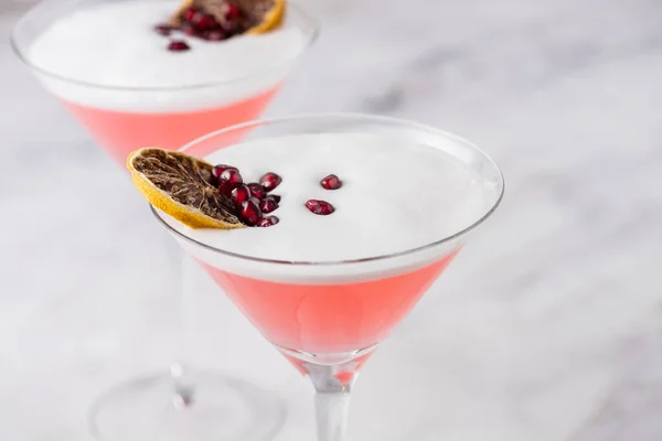 Granatowe Martini Suchą Cytryną — Zdjęcie stockowe