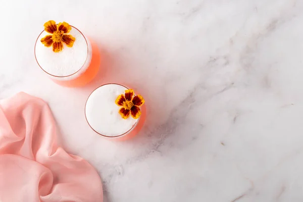 Mocktail Pomelo Con Flor Caléndula — Foto de Stock