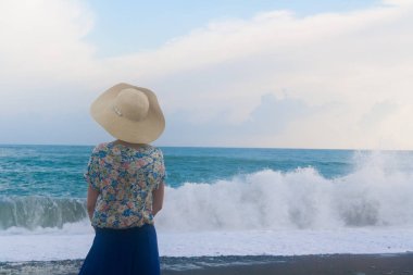 İnanılmaz büyük dalga.