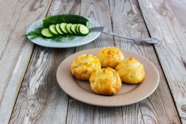 Rus geleneksel börek kurniki.