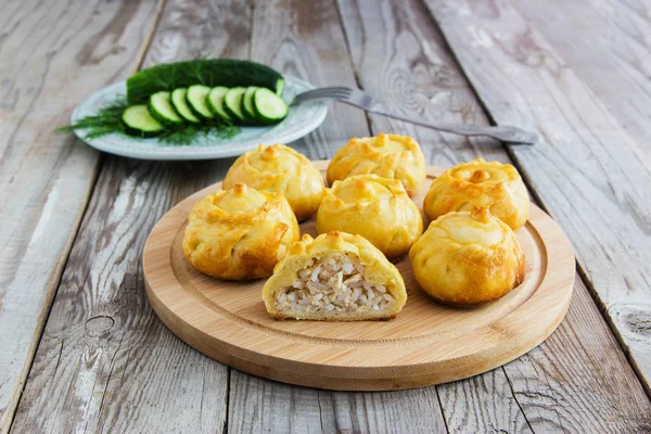 Pasteles tradicionales rusos kurniki . — Foto de Stock