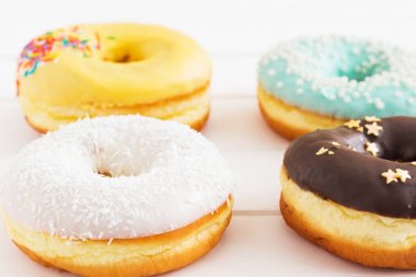 Kavrulmuş Amerikan donut