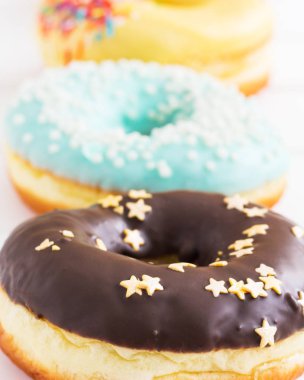 Kavrulmuş Amerikan donut