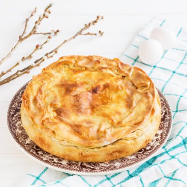 Pasqualina tart tipik İtalyan Paskalya.