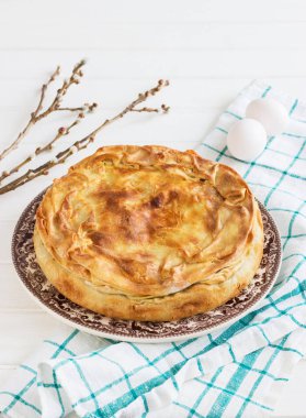 Pasqualina tart tipik İtalyan Paskalya.