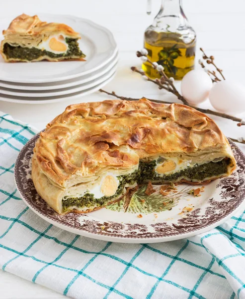 Pasqualina tart tipik İtalyan Paskalya.