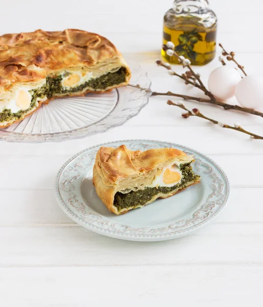 Pasqualina tart tipik İtalyan Paskalya.