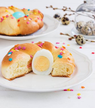 Bölmesi di pasqua geleneksel İtalyan Paskalya.