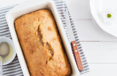 Limonlu kek çizgili peçete.