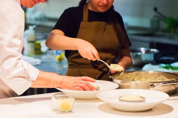 Restaurant kitchen cooking. — Stock Photo, Image