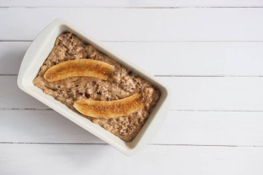 Ham pasta hamur metal tava.