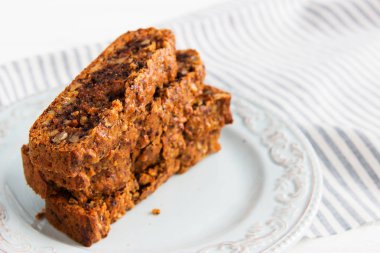 Paskalya havuçlu kek