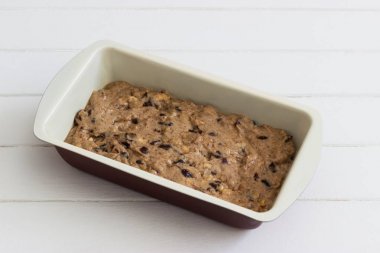 Ham pasta hamur metal tava.