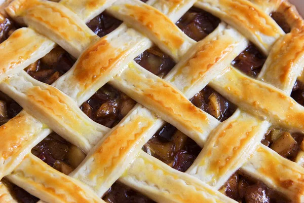 Klassische Gitterweberei Apfelkuchen Shortbread Teig. — Stockfoto