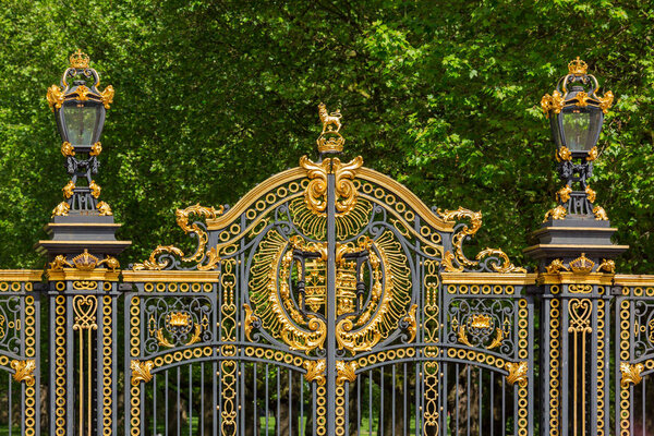 Королевские ворота
