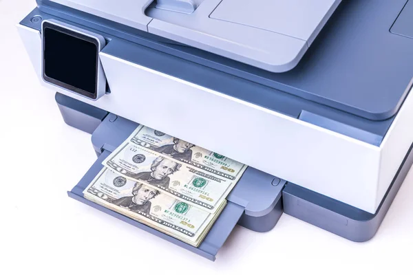 Ein Drucker Druckt Dollar — Stockfoto