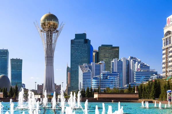 Astana baiterek Kulesi