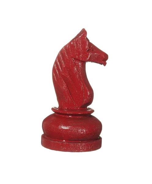 Vermelho madeira xadrez cavaleiro figura isolado no fundo branco . — Fotografia de Stock